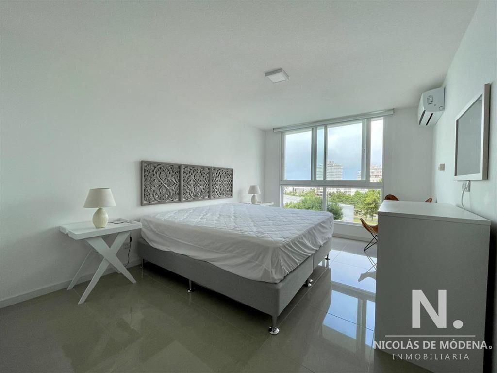 Hermoso apartamento de dos dormitorios en venta!