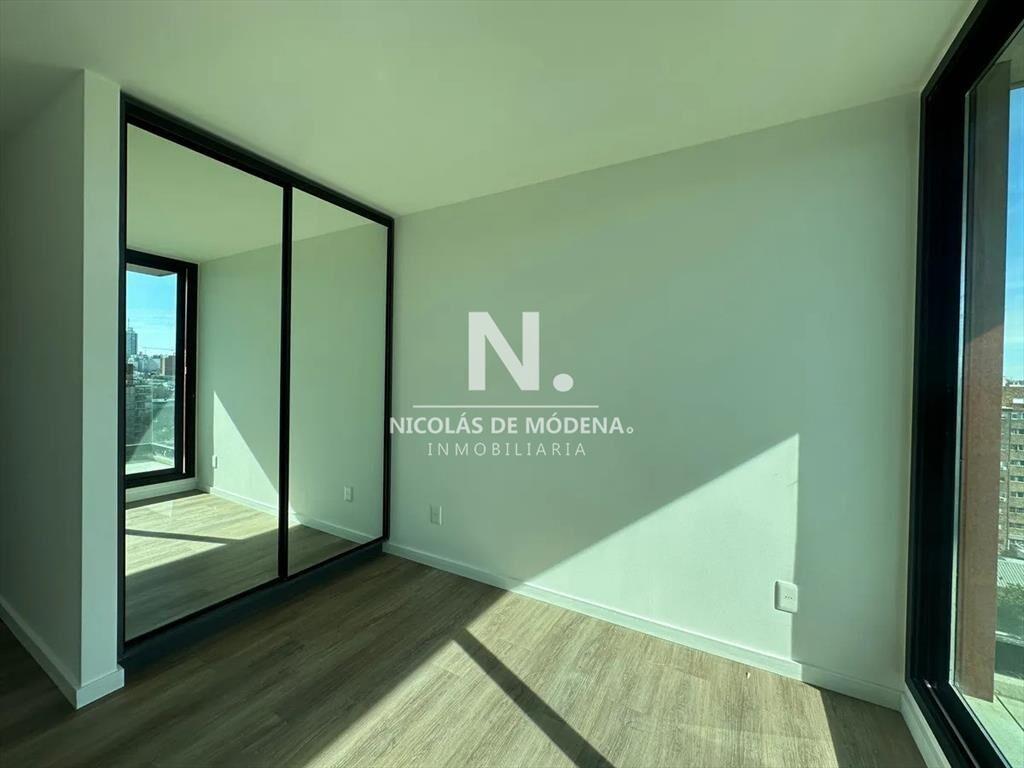 Venta Apartamento de 2 Dormitorios A Estrenar en Punta carr