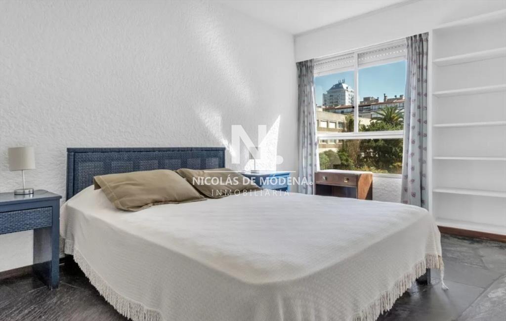 Apartamento en venta de 3 dormitorios en Punta