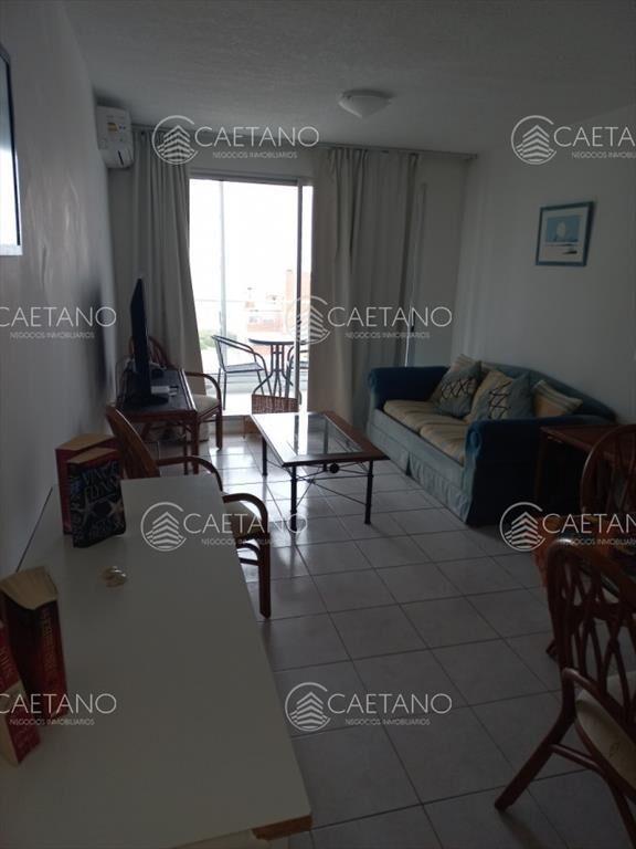 Apartamento de 2 dormitorios a pasos del mar