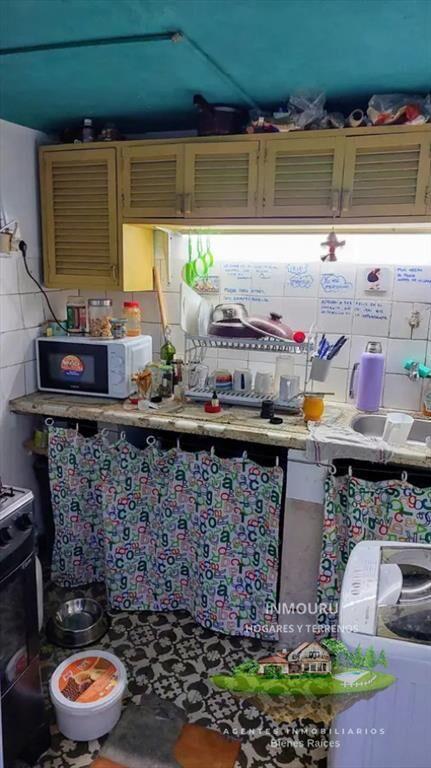 Se vende apartamento con renta, 2 dormitorios, Goes.