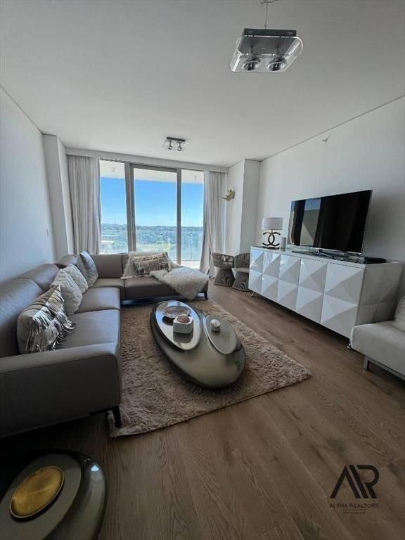Apartamento En Alquiler Temporal De 1 Dormitorio En Torr...