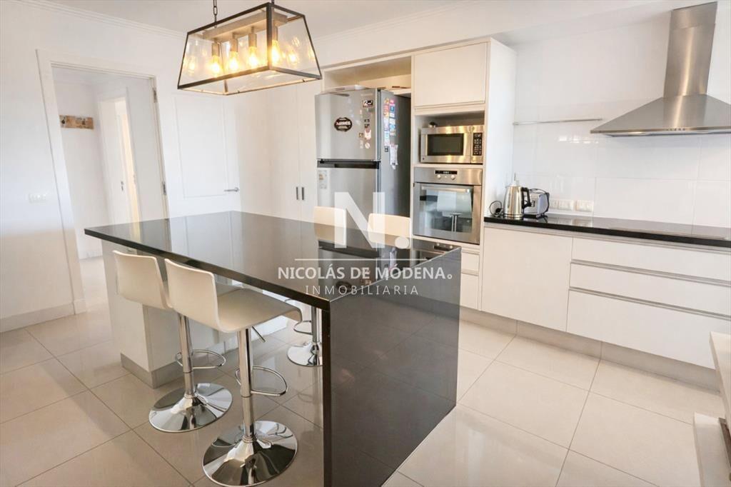 Venta de Apartamento 3 dormitorios en Playa Brava, Punta de