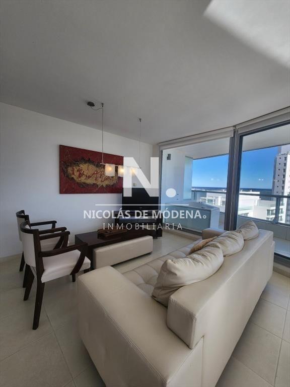 Vende apartamento de 3 dormitorios en Mansa- Punta del Este