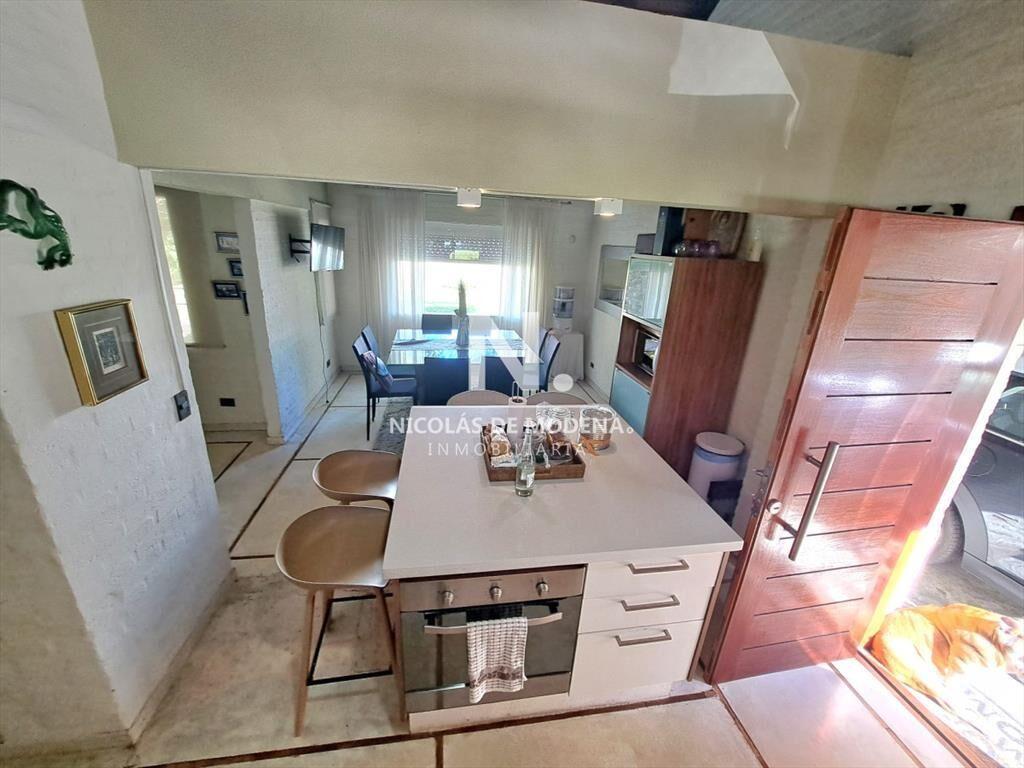 En venta apartamento de 3 dormitorios en Rincon
