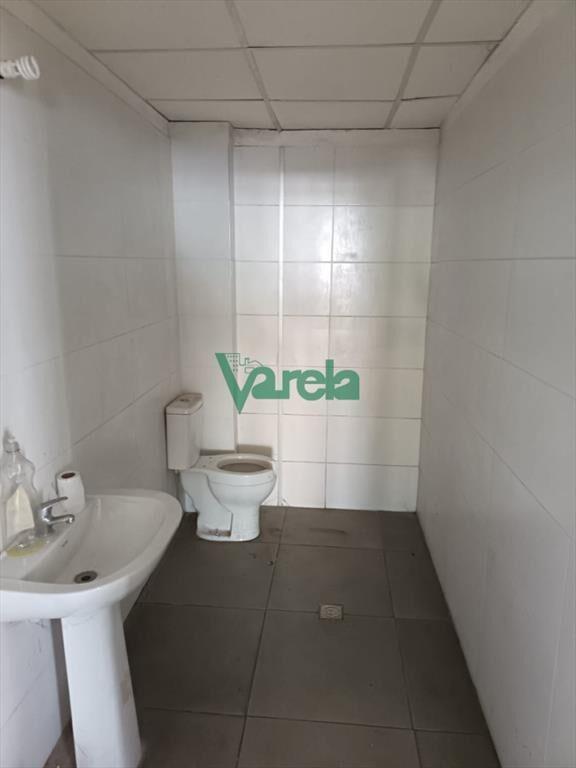 Local comercial, alquiler Camino Carrasco, Malvin