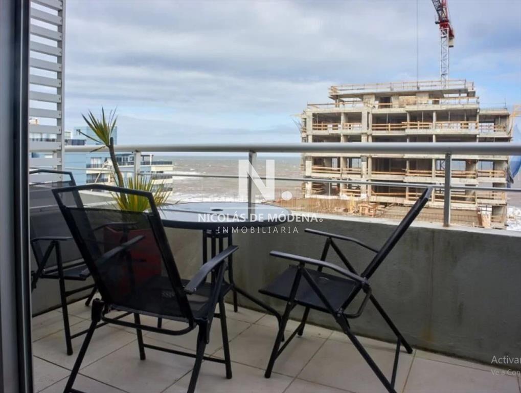 Venta Apartamento Penthouse, 2 Dormitorios, Punta
