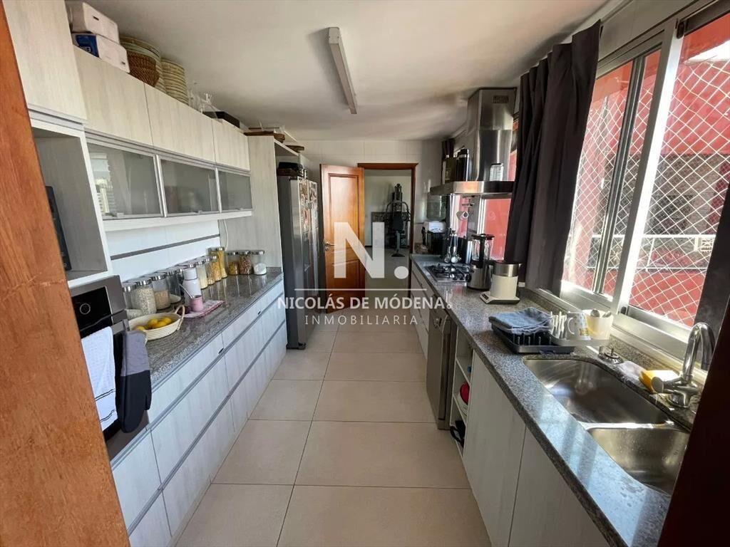Penthouse de 4 dormitorios en Pocitos Nuevo