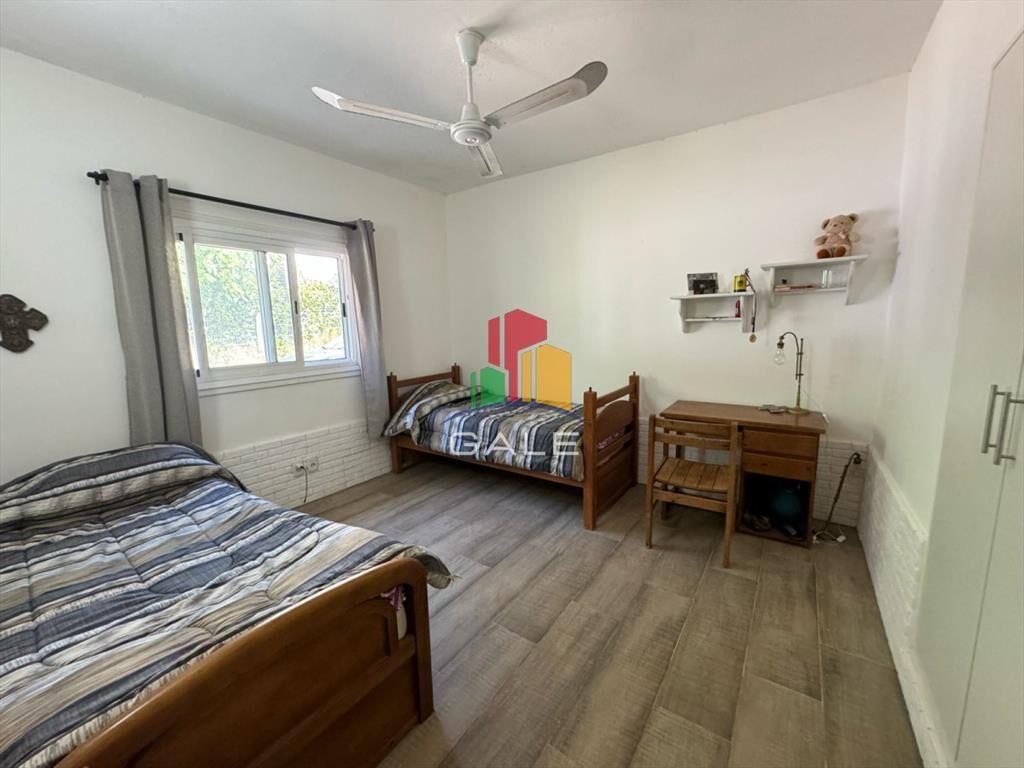 En venta casa de 3 dormitorios, con piscina y en