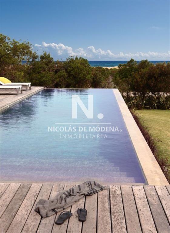 Excepcional casa en PRIMERA lÃ­nea JOSÃ? IGNACIO