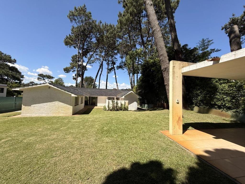 Casa en Alquiler de Verano en Cantegril con amplio patio y