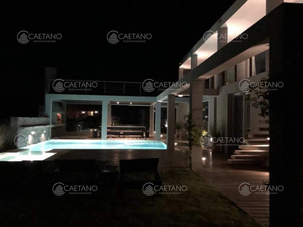 Casa con vista al mar en Barrio Privado, Jose Ignacio