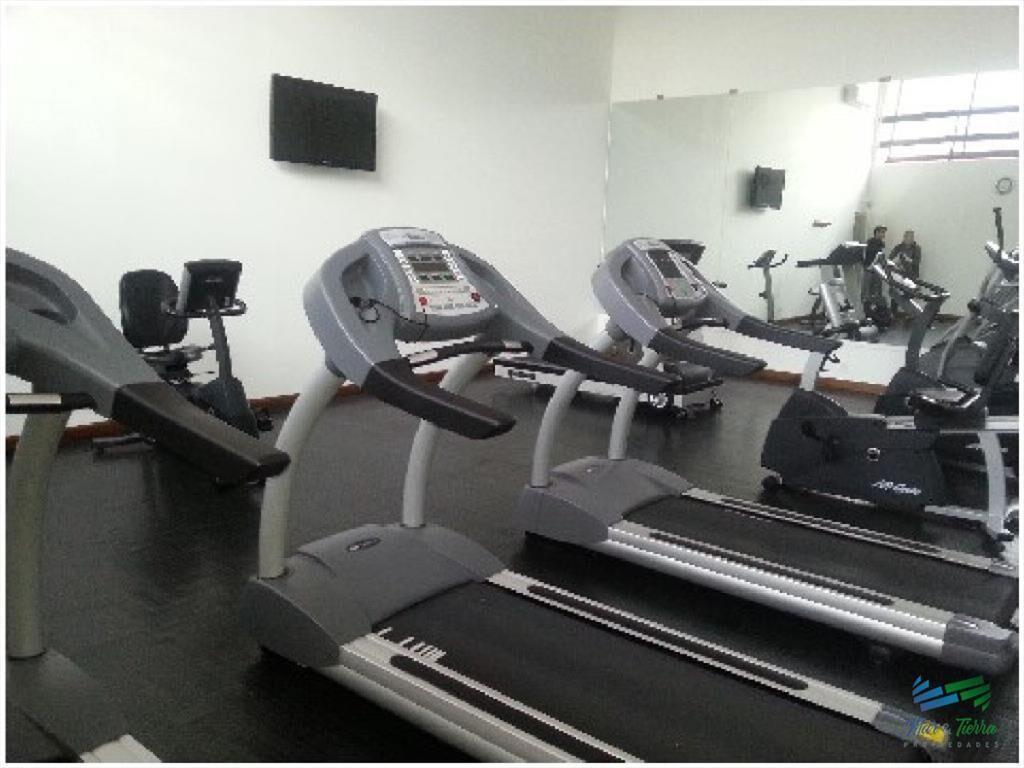 Vendo apartamento 1 dormitorio con servicios, a y