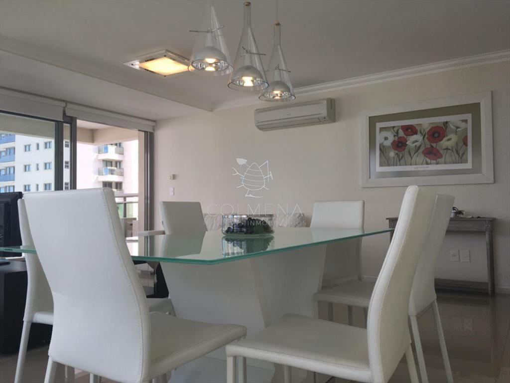 Apartamento en Brava, 2 dormitorios *
