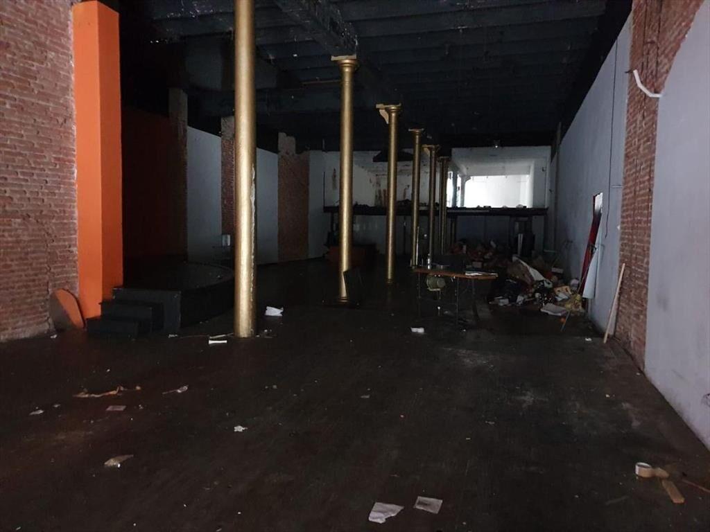 Edificio entero en Rincón casi Plaza Matriz, 1200 m2 !!