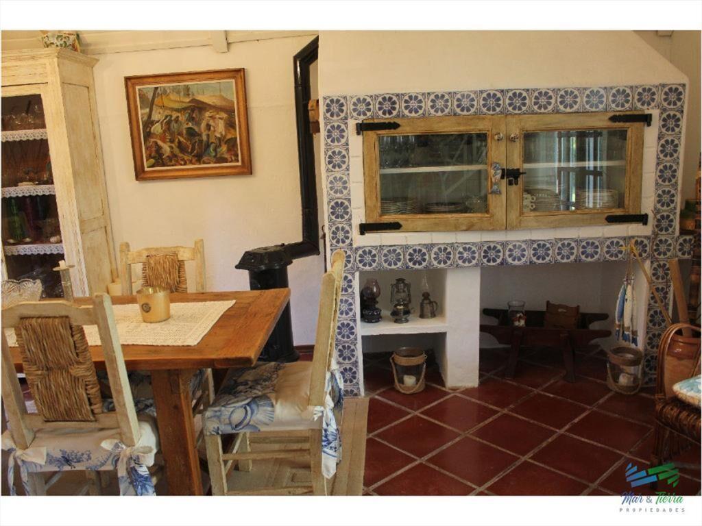 En venta y alquiler...  Casa en excelente zona,