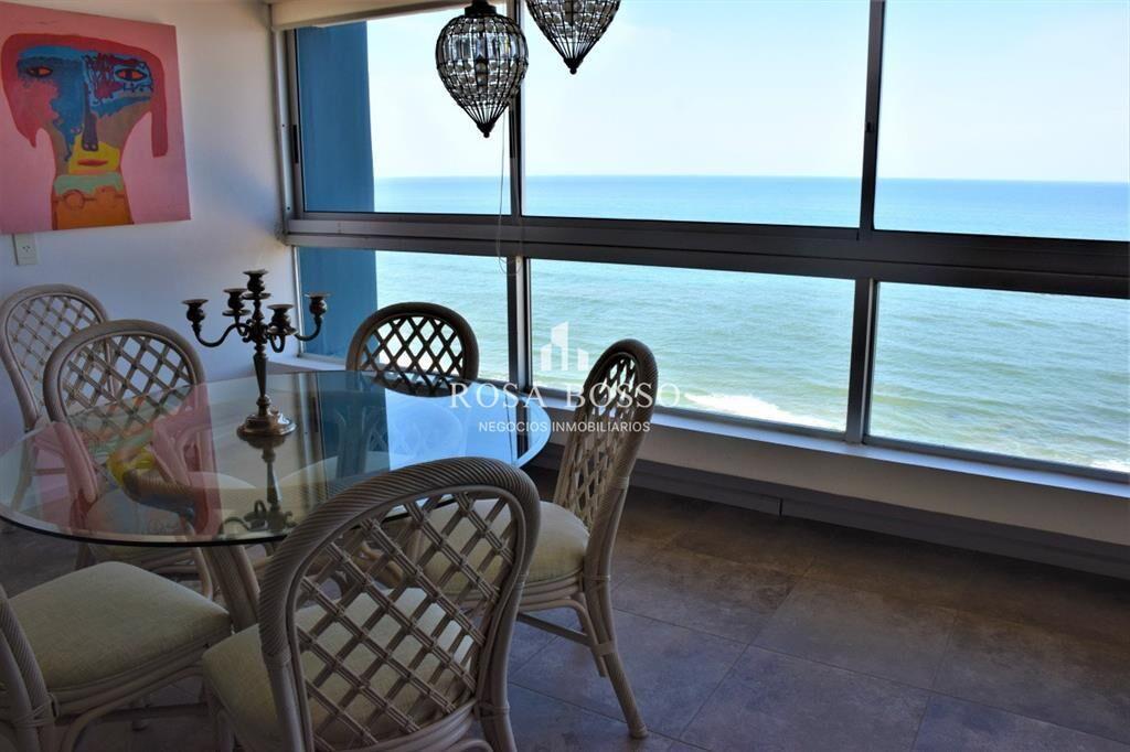 APARTAMENTO SOBRE PLAYA BRAVA