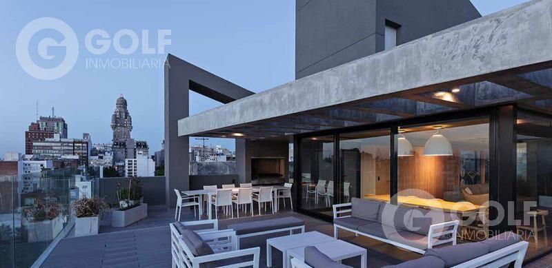 Venta de apartamento de 4 dormitorios en el Centro