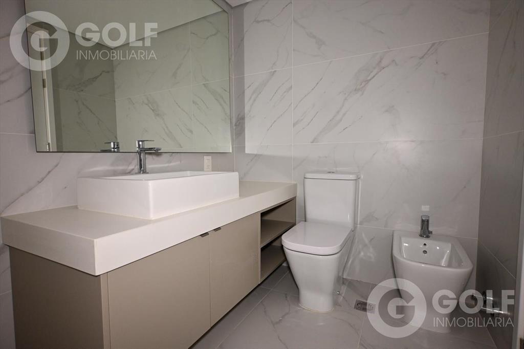 Venta apartamento 3 dormitorios y garage doble en Villa Bia