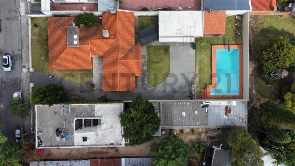 Exclusiva casa en el Prado 5 DORM-PISCINA-BARBACOA-4 BAÑO...
