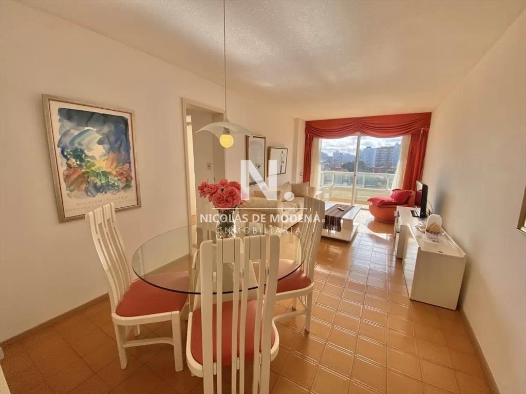 Oportunidad única en la prestigiosa Torre Marina, un espac