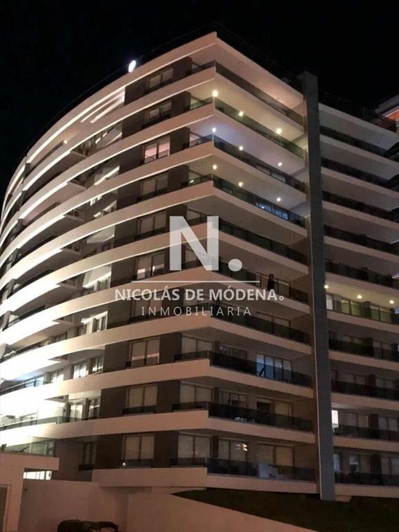 Excelente apartamento de 3 dormitorios en venta.
