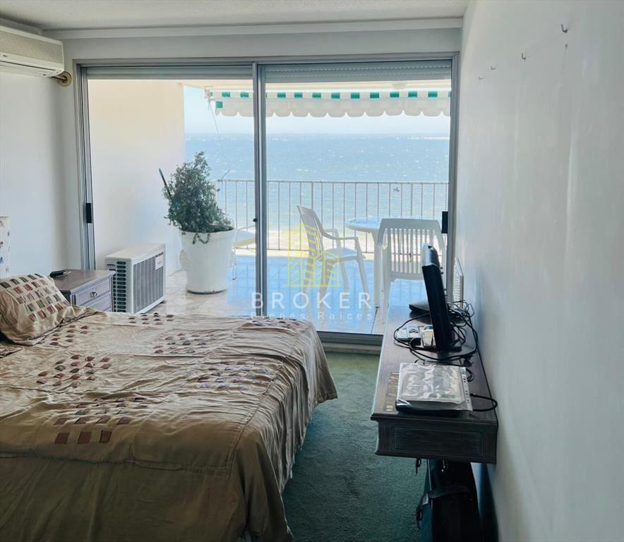 Apartamento de 3 dormitorios en Alquiler de Linea