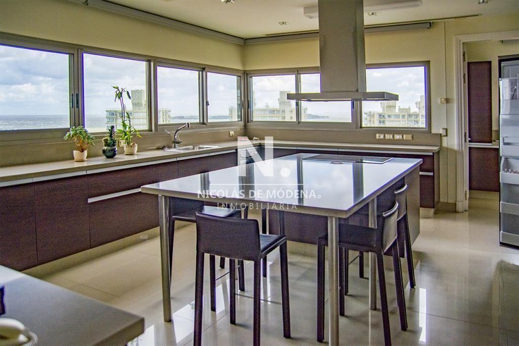 Impresionante penthouse frente al mar.  Torre