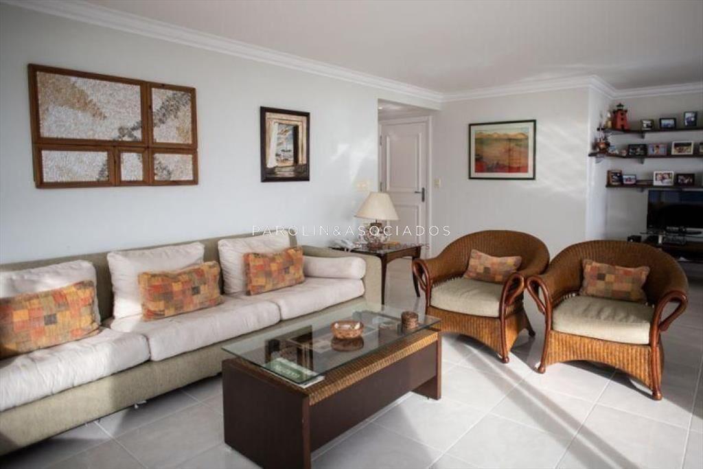 Apartamento en venta de 3 dormitorios en Tower,