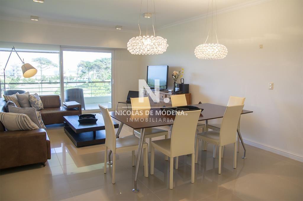 Lindo departamento de 2 pisos con agradable vista