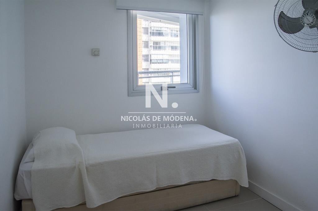 Apartamento en venta de 3 dormitorios en Forest Tower , Pun