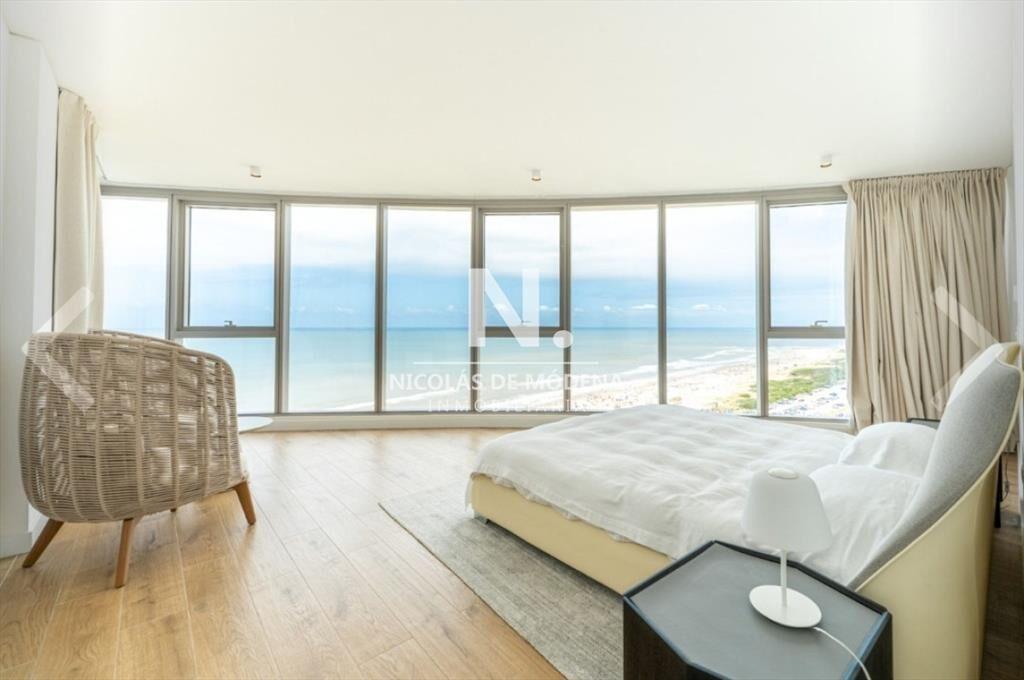 En venta apartamento con vista al mar de 3 en del