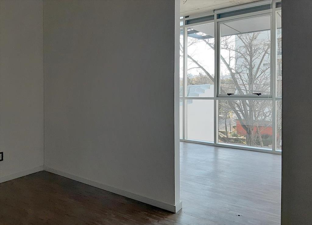 VENTA CON RENTA - OFICINA - PARQUE RODÓ - PUNTA CARRETAS