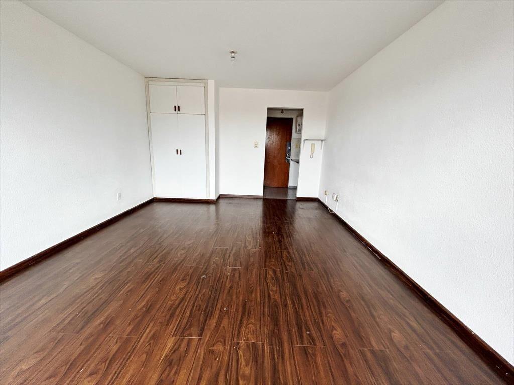 Alquiler de Apartamento en Avelino Miranda  Monoambiente en