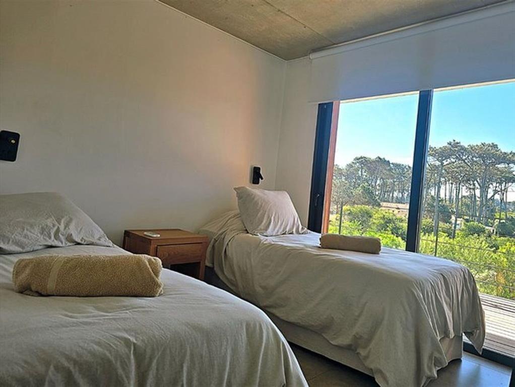 SEMIPISO EN VENTA EN MANANTIALES,2 DOR/2 BAÑOS