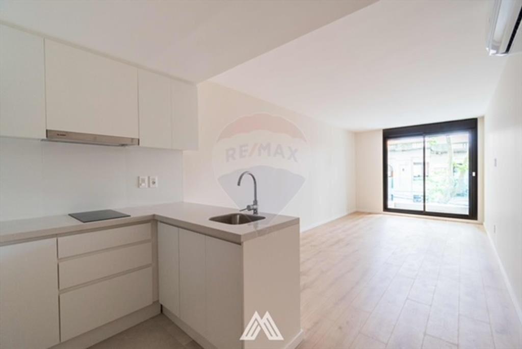 ALQUILER MONOAMBIENTE GRANDE FRENTE BALCON POCITOS