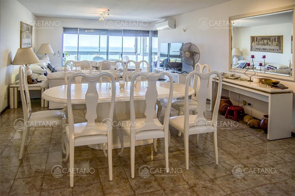 APARTAMENTO EN VENTA CON VISTA BRAVA, EXCELENTE
