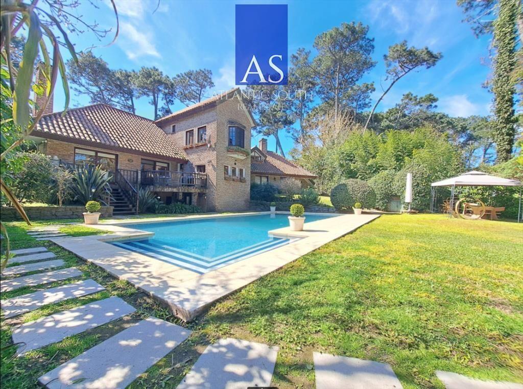 Oportunidad Gran chalet con piscina 4 dormitorios
