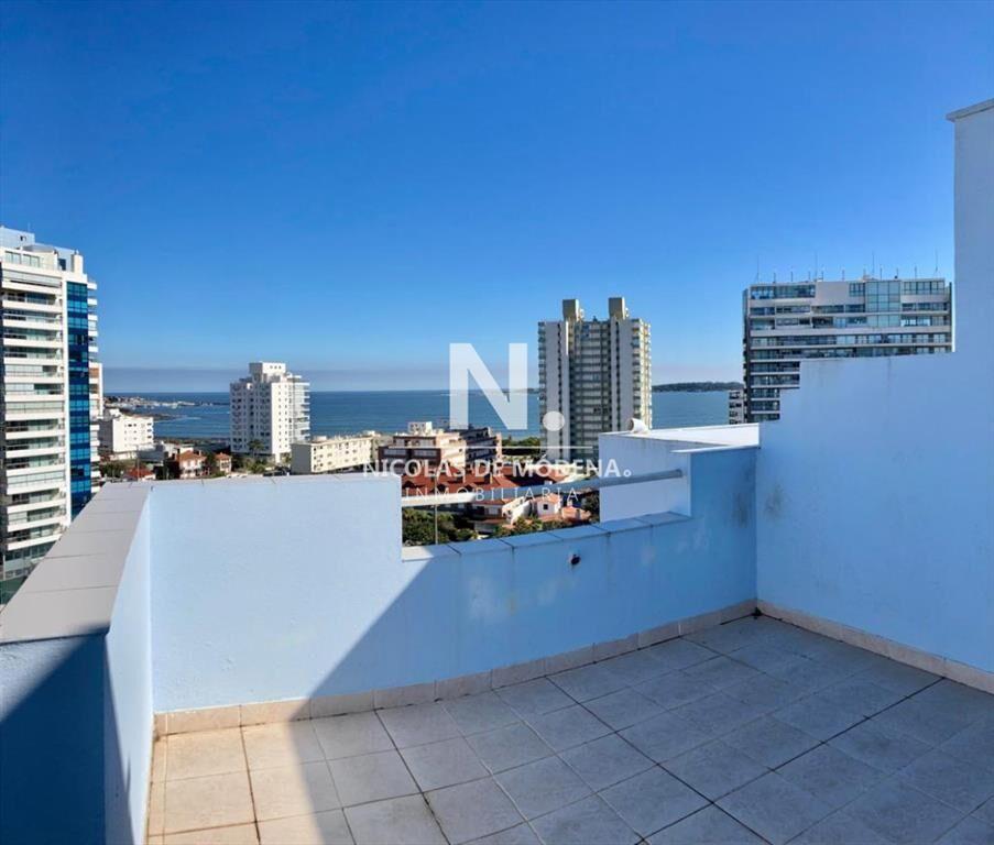 Departamento Pent house con parrillero en venta