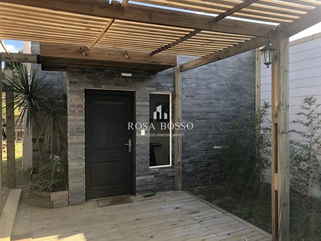 Casa en barrio privado en Jardines de CÃ³rdoba 4