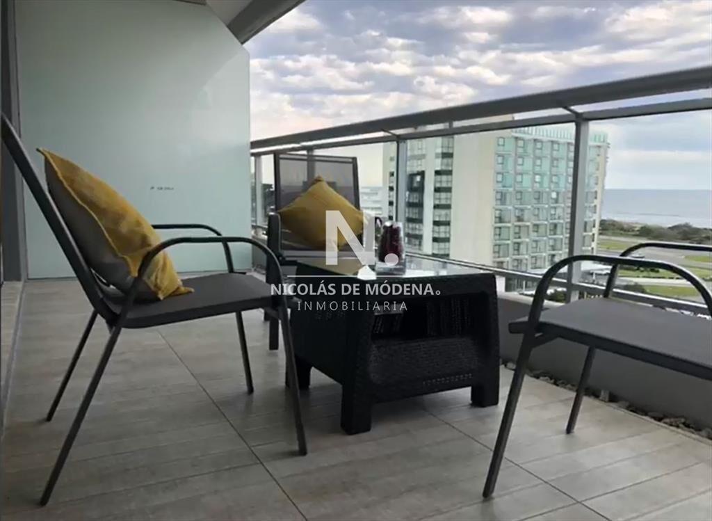 Hermoso departamento en playa Brava de 2 en venta