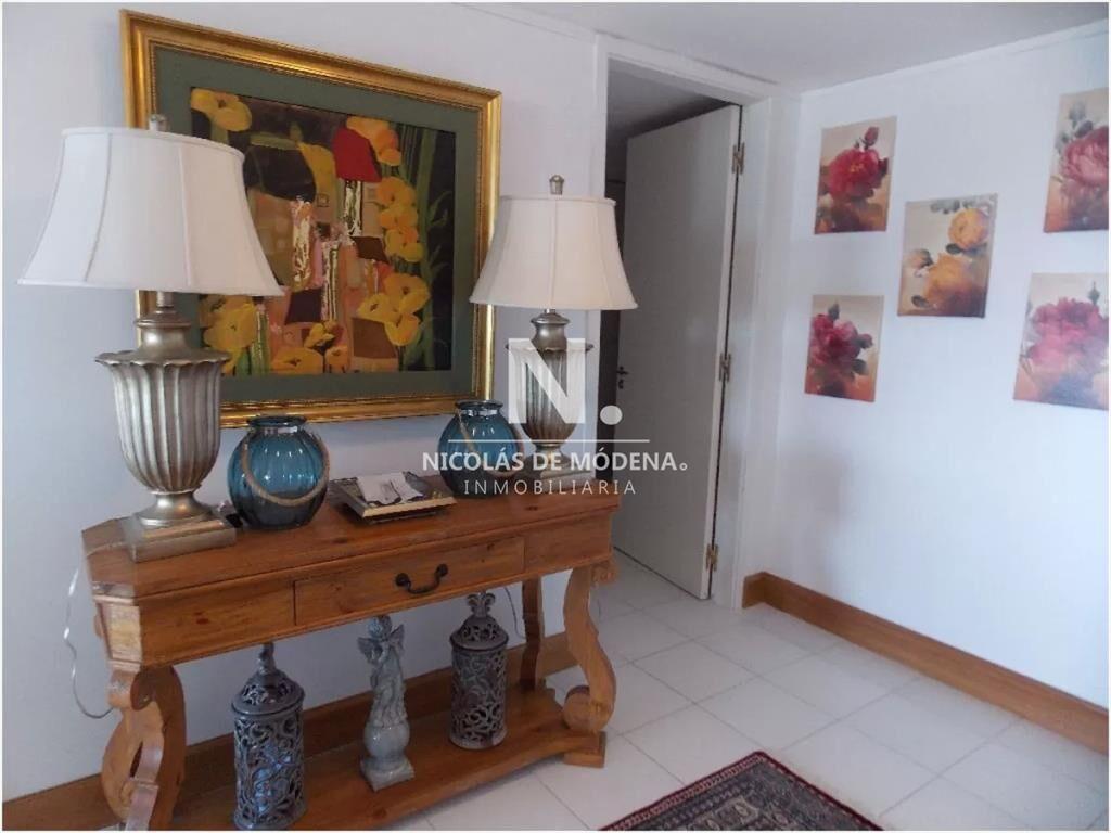 Departamento frente a Playa Brava de 3 dorm + en