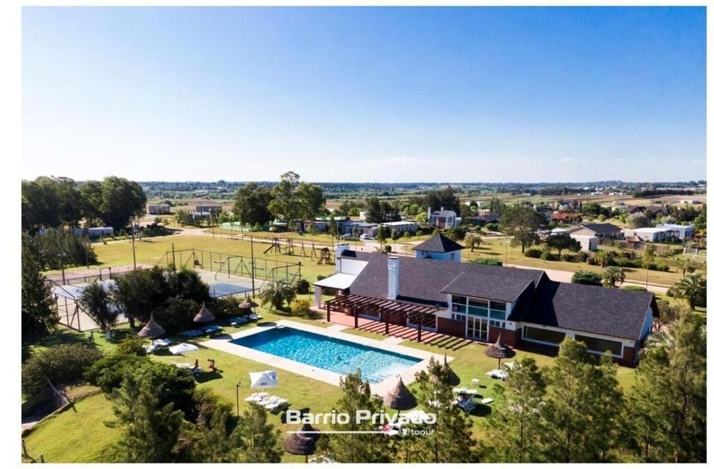 VENTA CASA COLINAS DE CARRASCO. IGUAL A ESTRENO! LA MEJOR
