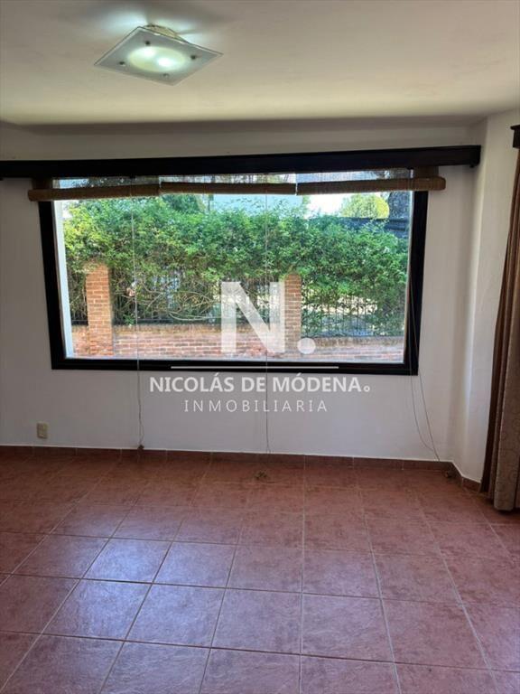 OPORTUNIDAD EN BARRIO CANTEGRIL . VENDO CASA DE 3