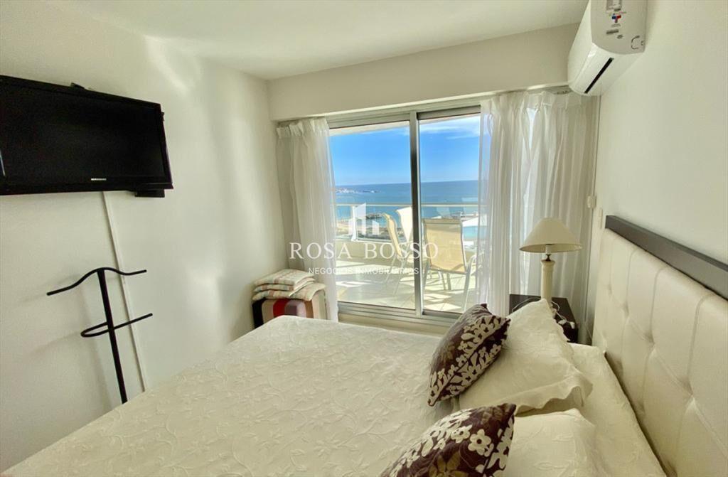 Apartamento en alquiler temporario Playa Mansa 2