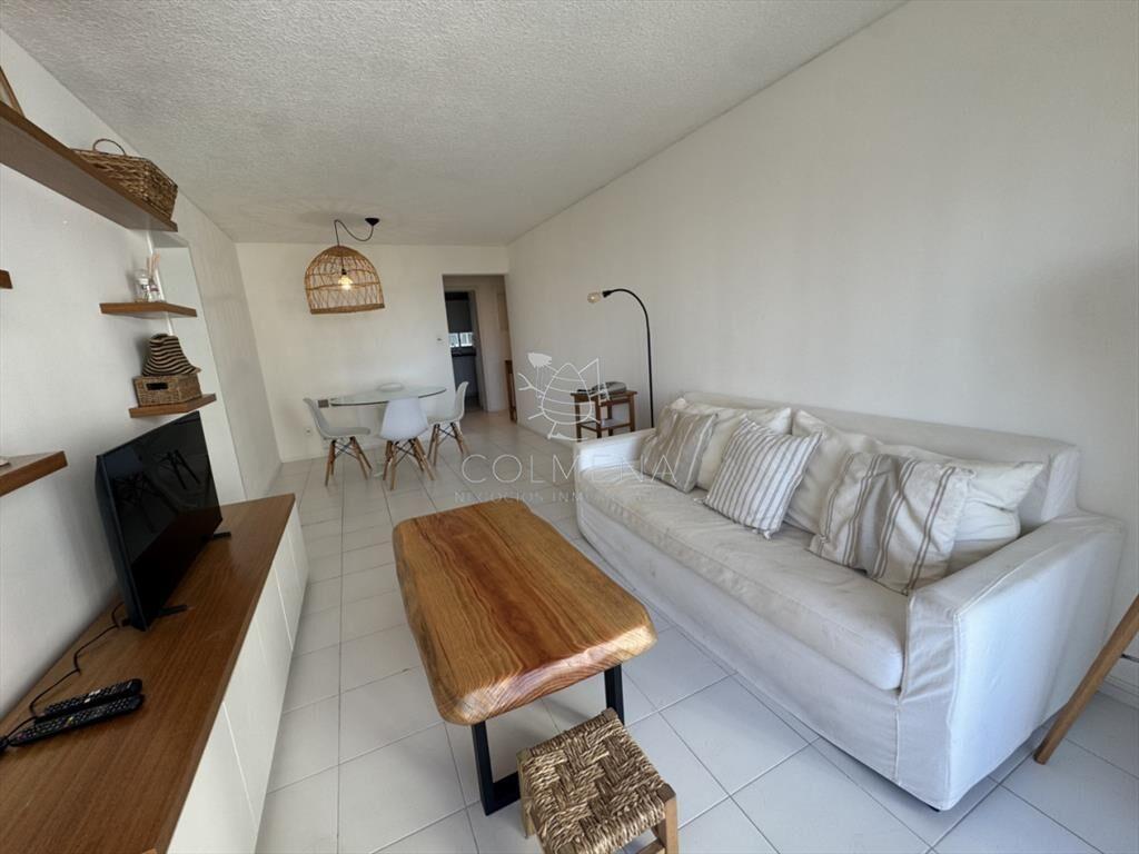 Apartamento en venta con vista directa al mar