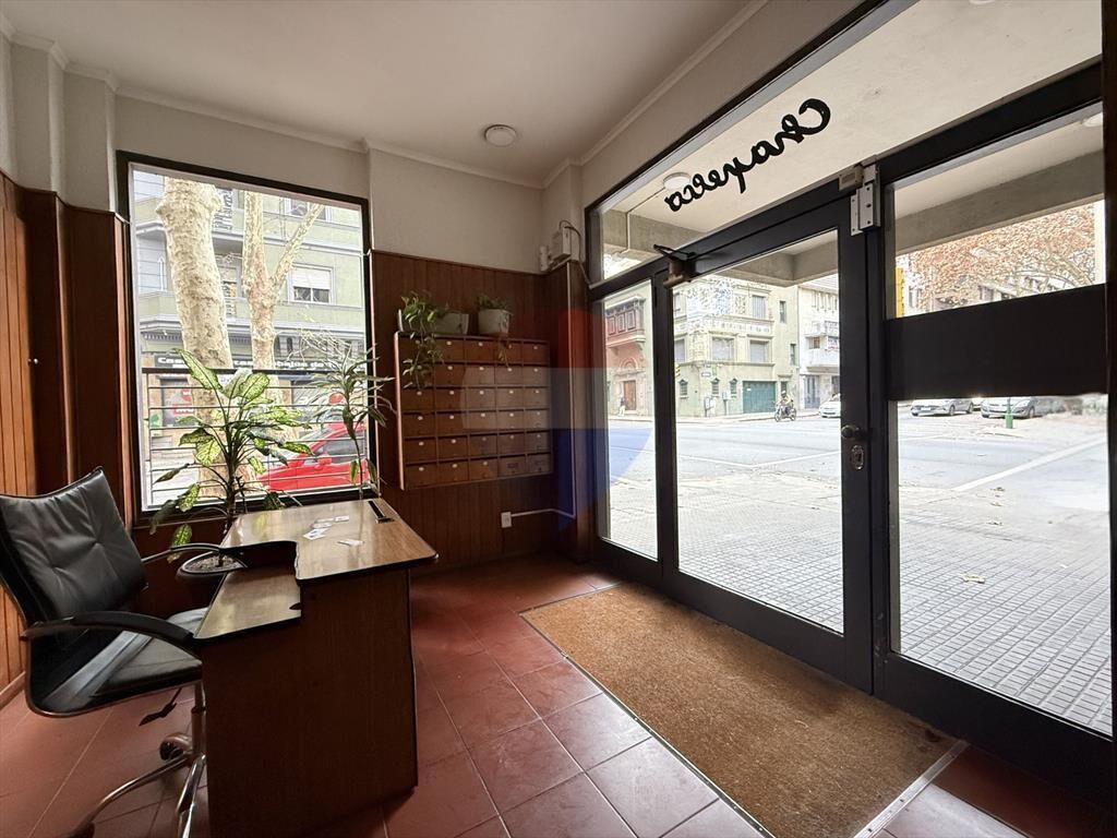 Monoambiente Amoblado c/ Cocina Definida Centro