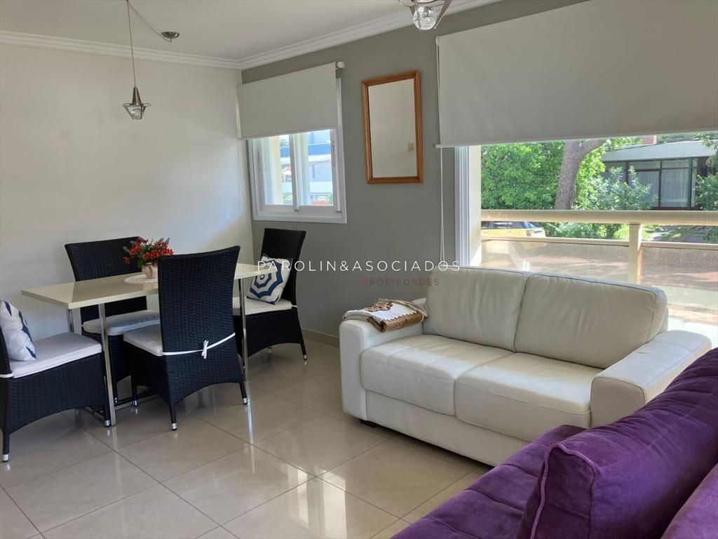 Apartamento en venta de 1 dormitorio, en edificio
