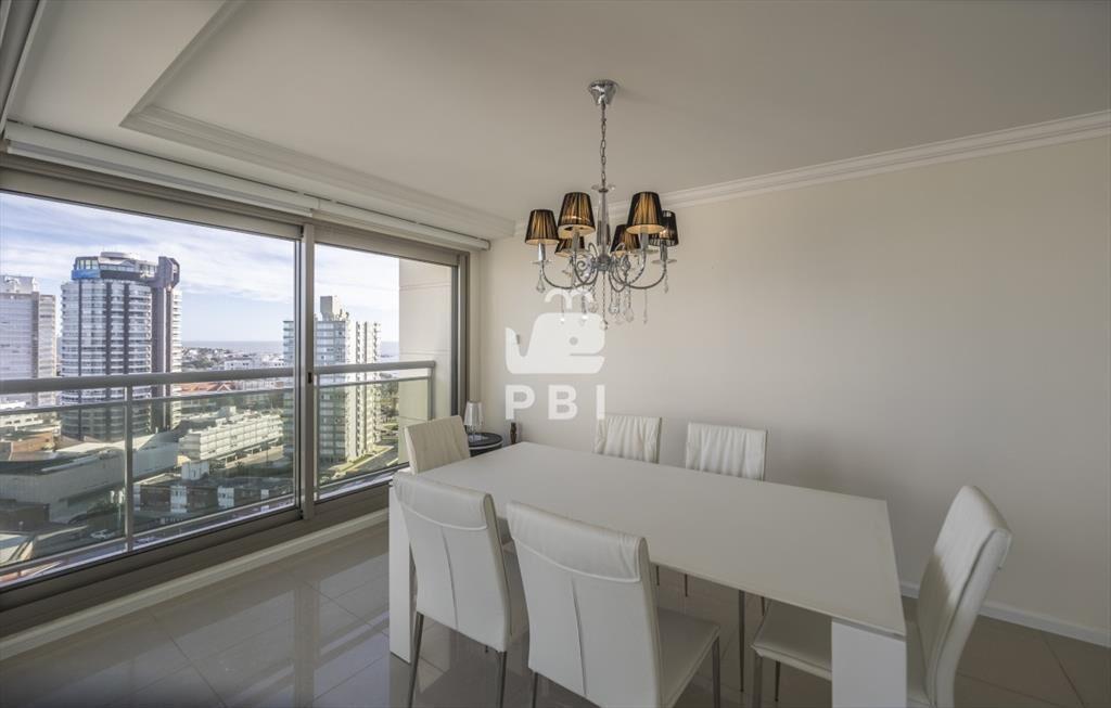 Apartamento dos dormitorios y dos suites - Imperiale III -
