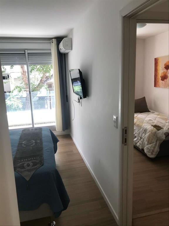 se alquila 100 % equipado, cuenta con 2 dormitorios con pla